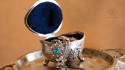 Diwali with Family & Italian Silver Jewelry: Celebrate Precious Moments in Style.